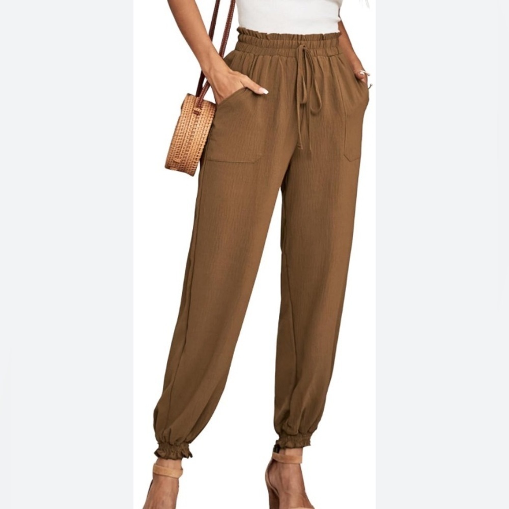 WOMENS KHAKI JOGGERS - NEW - Small NWOT